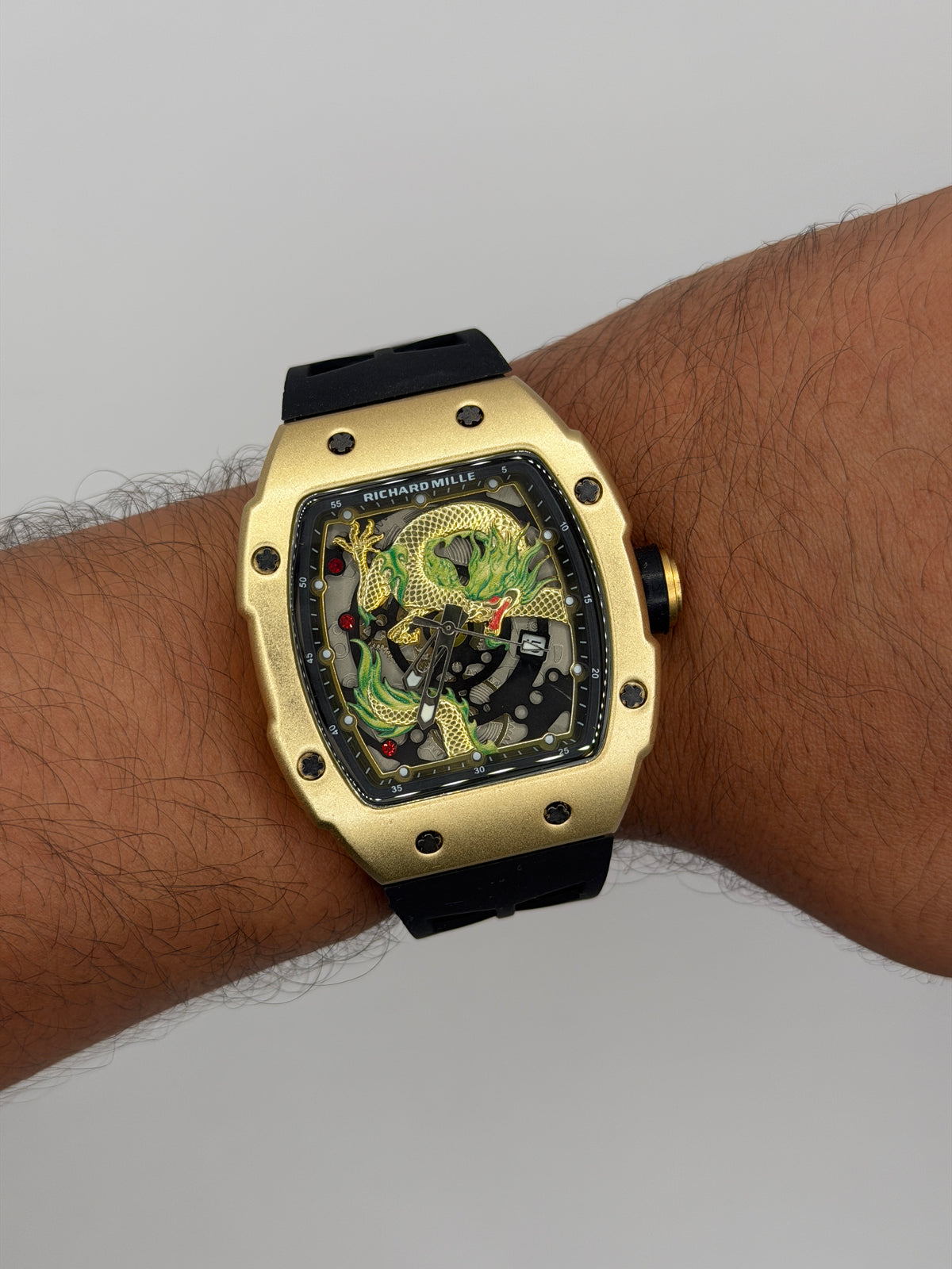 Rchrd Mll Hombre Dragón Dorado SR 55