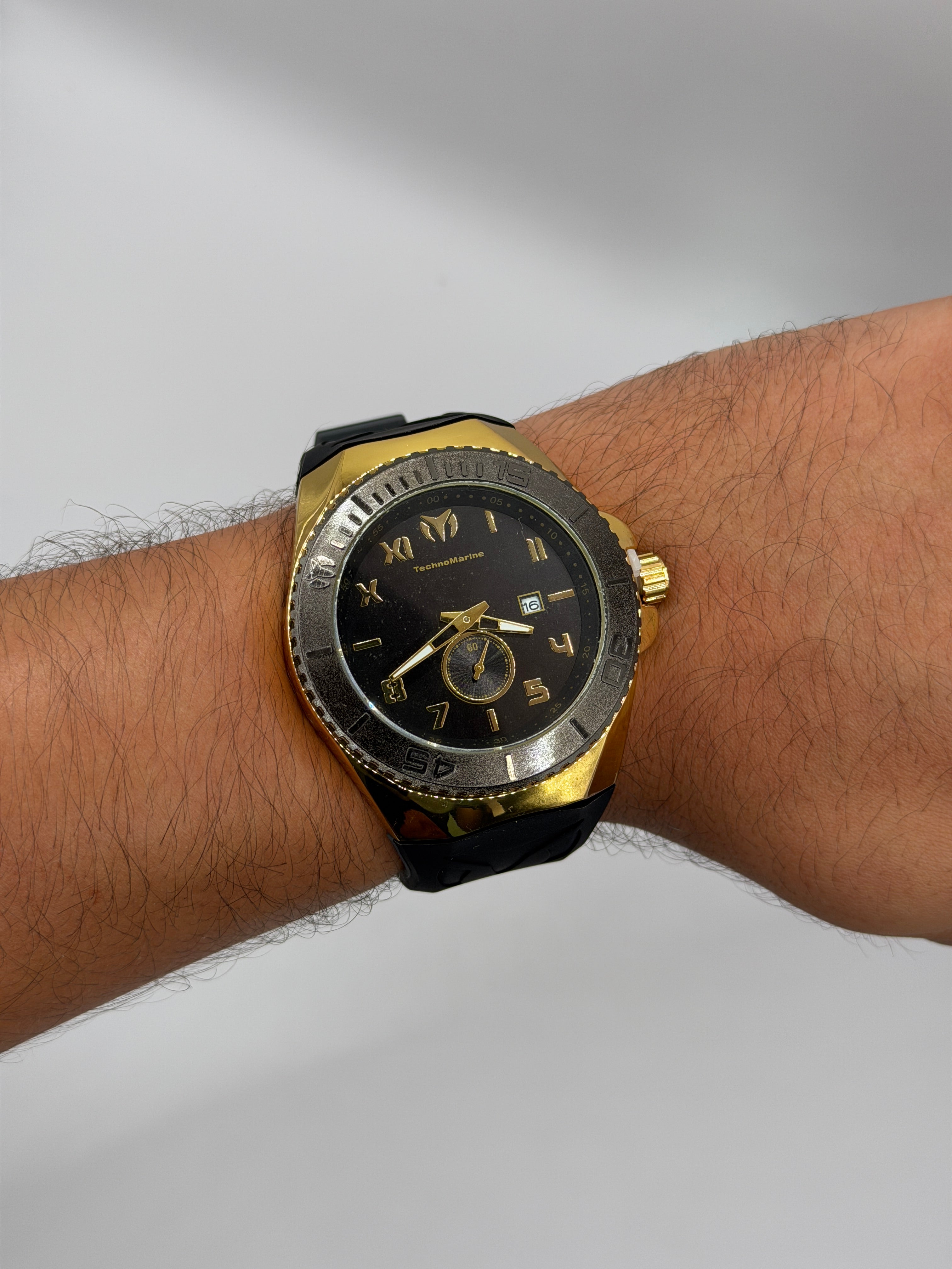 Tchmarin Manta Hombre Dorado Bisel Negro