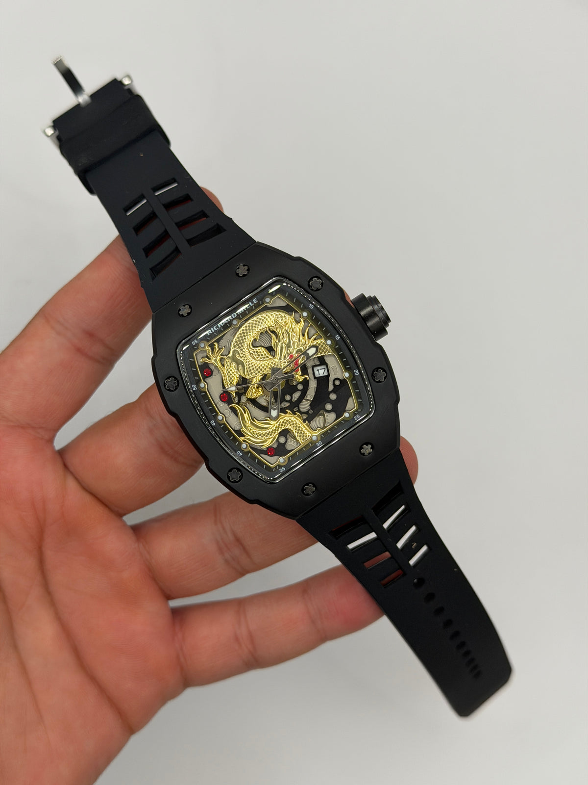 Rchrd Mll Hombre Dragón Negro SR 55