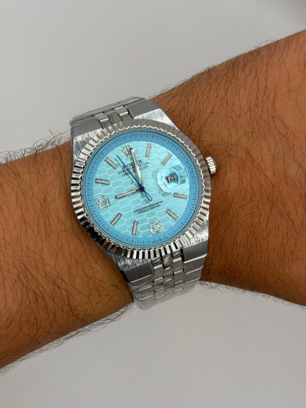 Rlx Land Dweller Plateado Tablero Fondo Azul