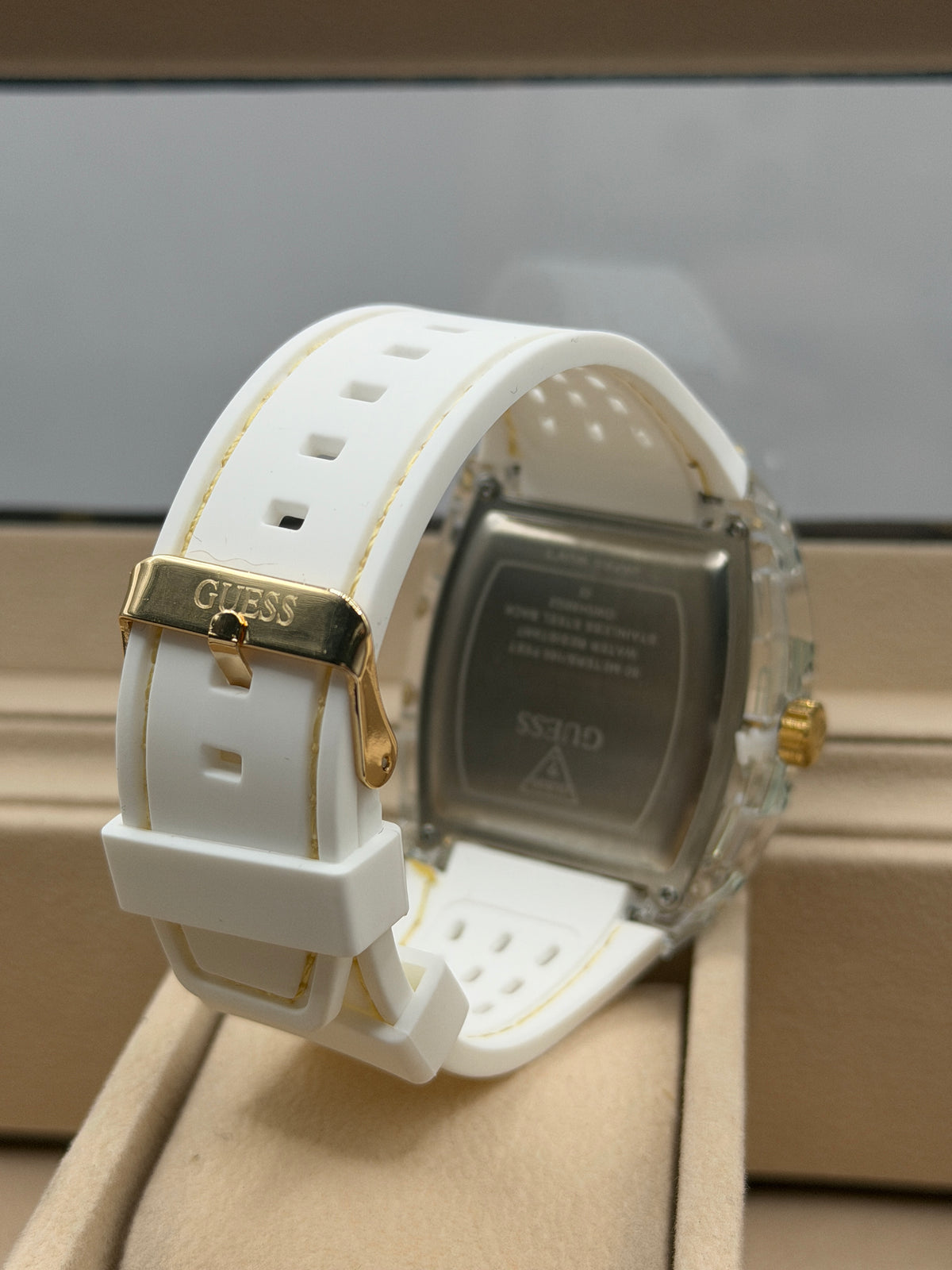 Guss Hombre Dragon Blanco Tablero Dorado SR47