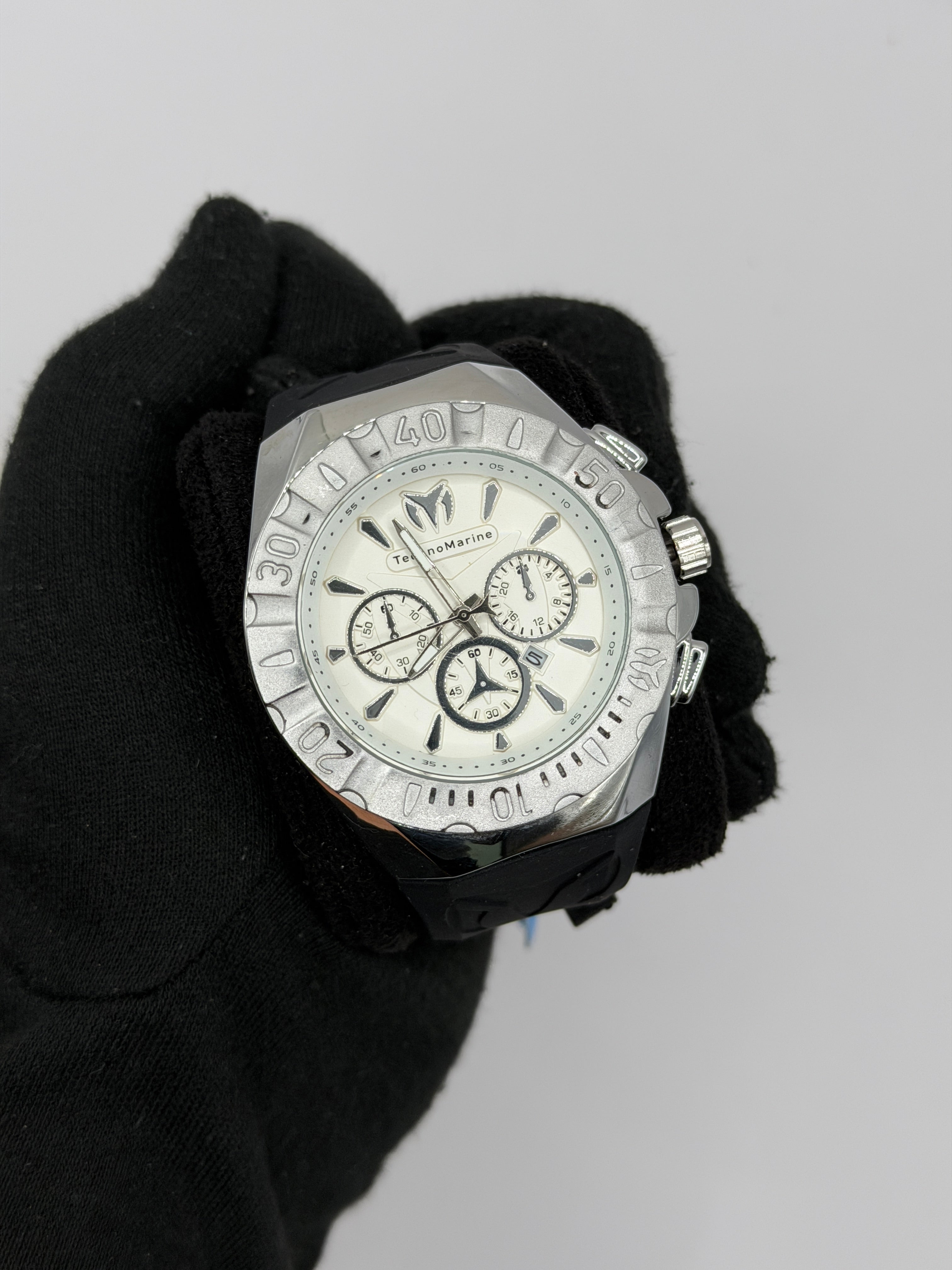 Tchmarin Manta Hombre Plateado Pulso Negro